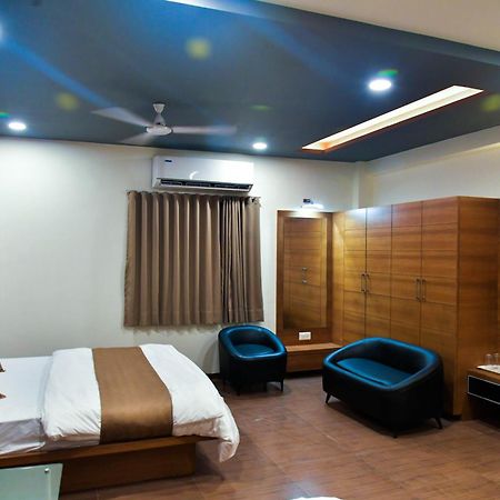 Hotel Ashooka Inn Gandhinagar Eksteriør bilde