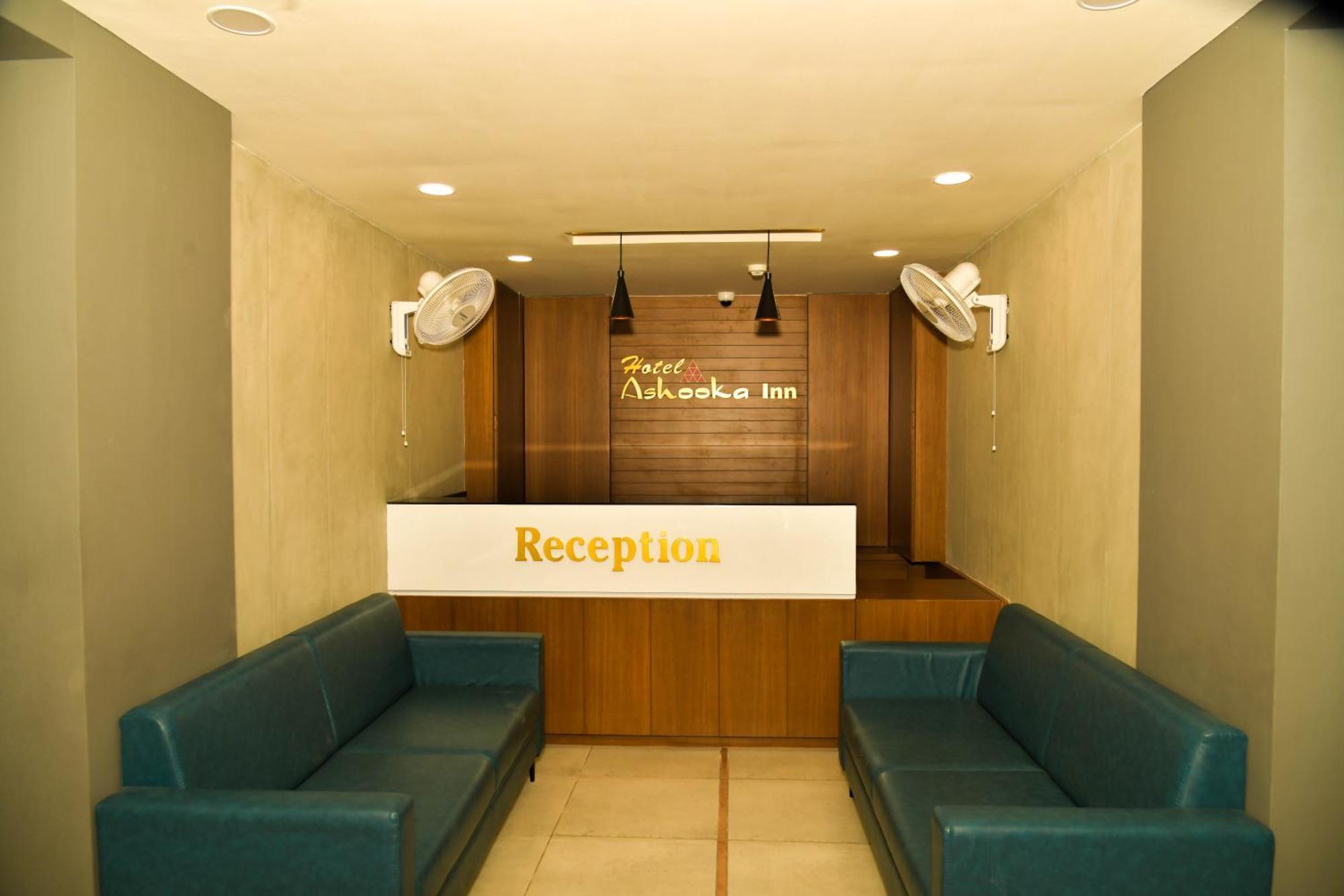 Hotel Ashooka Inn Gandhinagar Eksteriør bilde