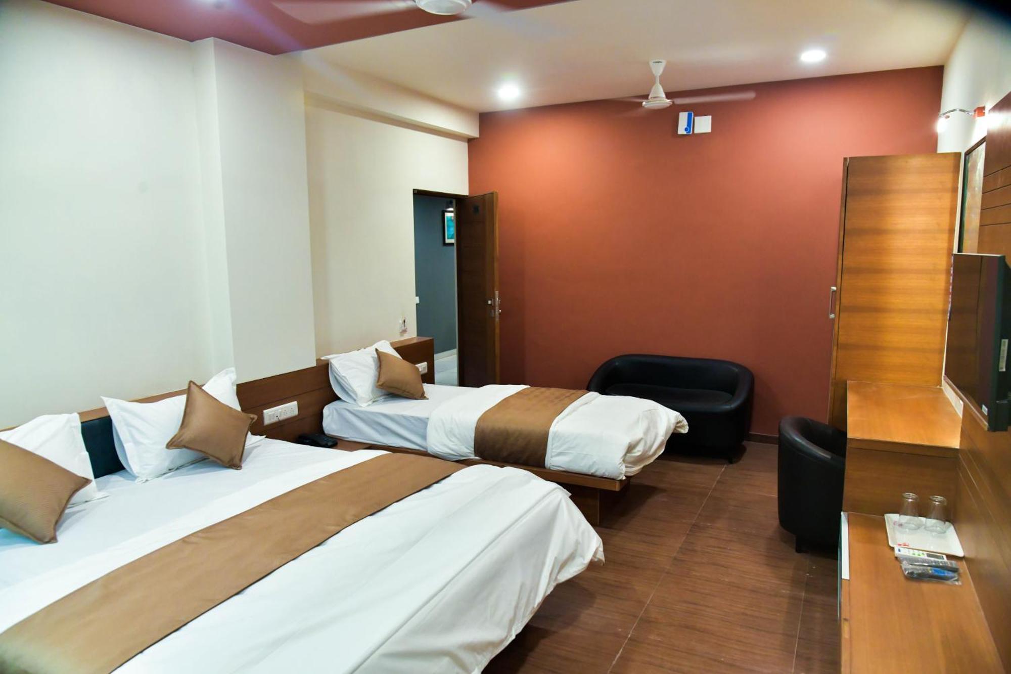 Hotel Ashooka Inn Gandhinagar Eksteriør bilde