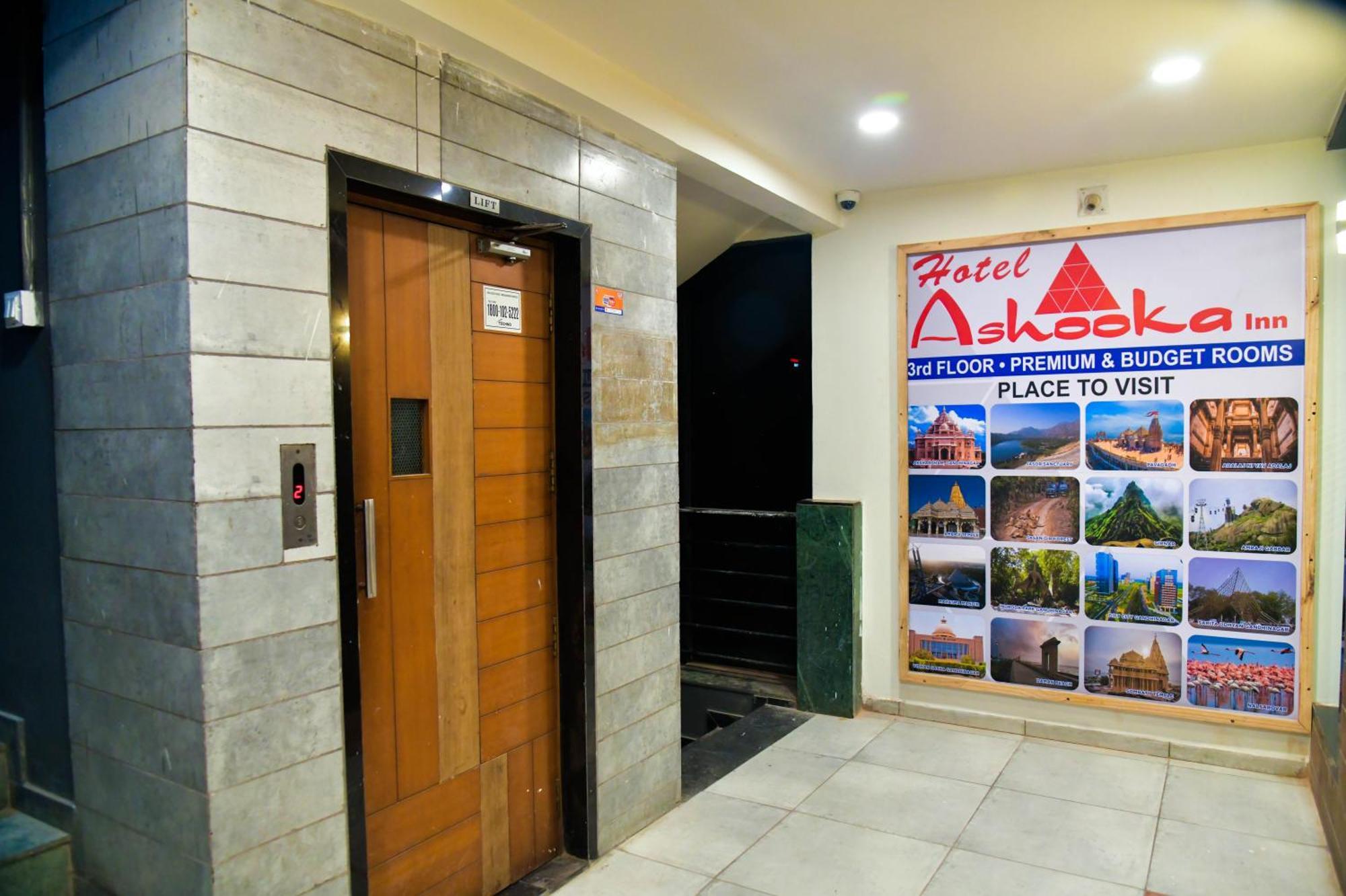 Hotel Ashooka Inn Gandhinagar Eksteriør bilde