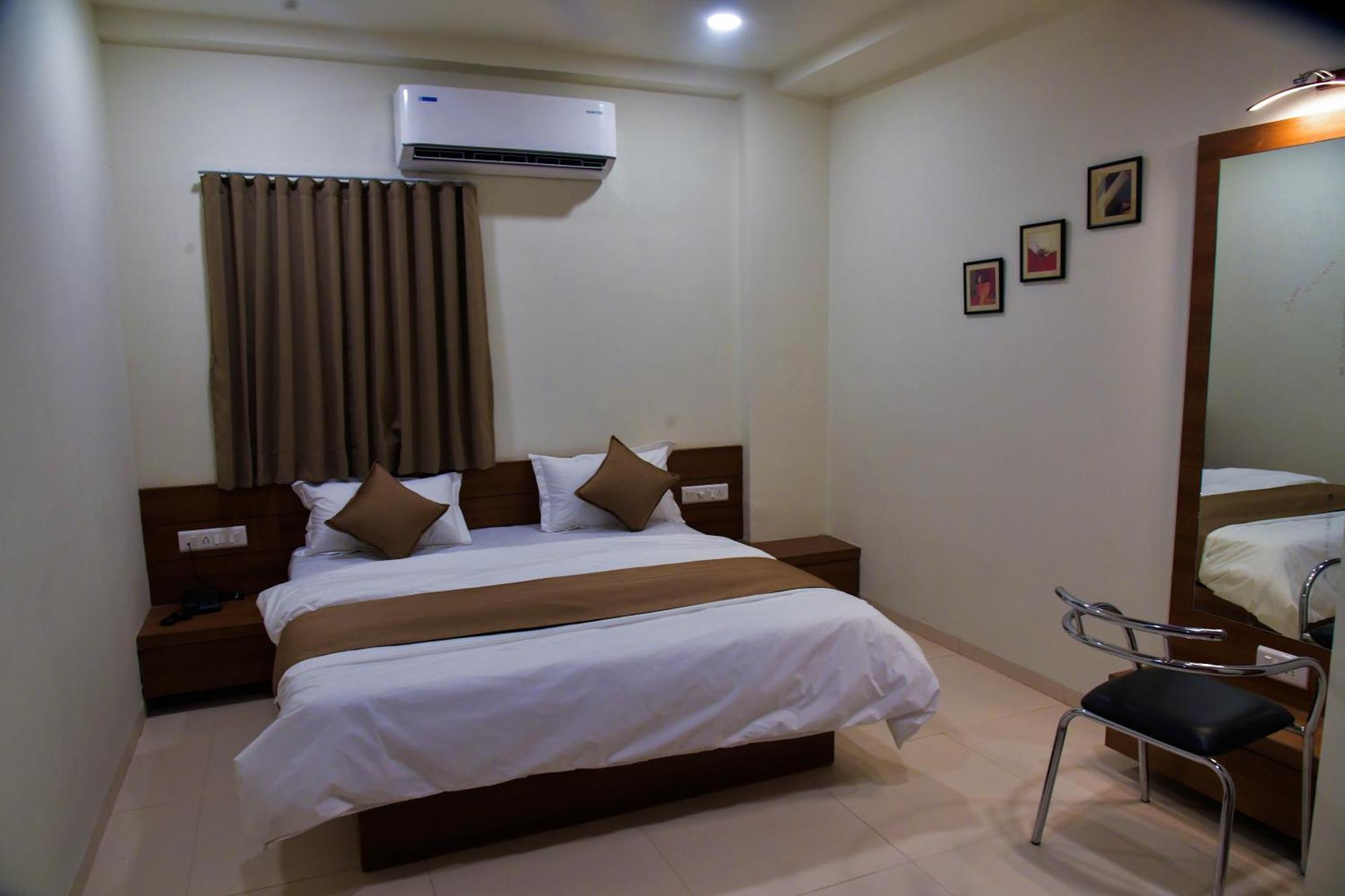 Hotel Ashooka Inn Gandhinagar Eksteriør bilde