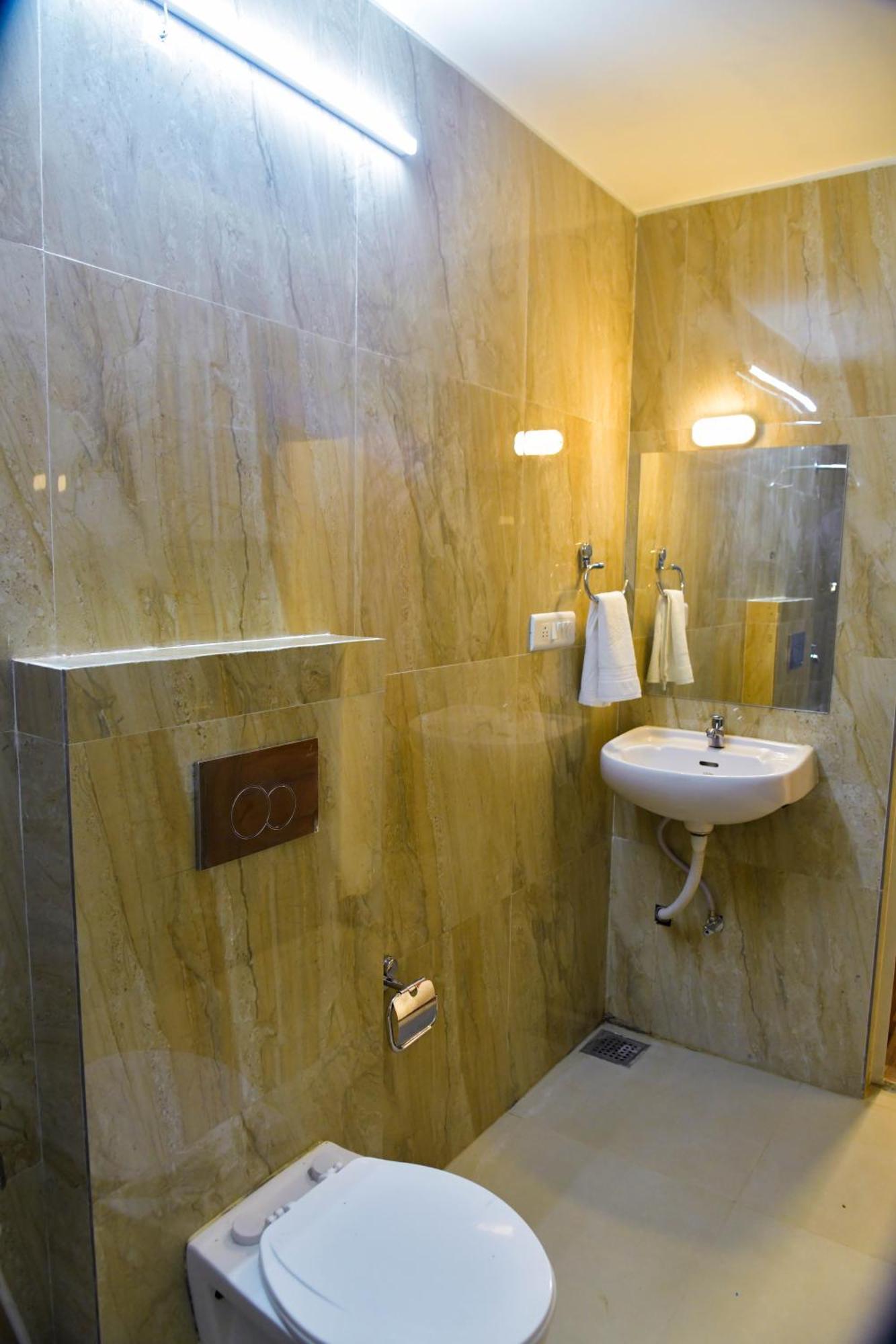 Hotel Ashooka Inn Gandhinagar Eksteriør bilde