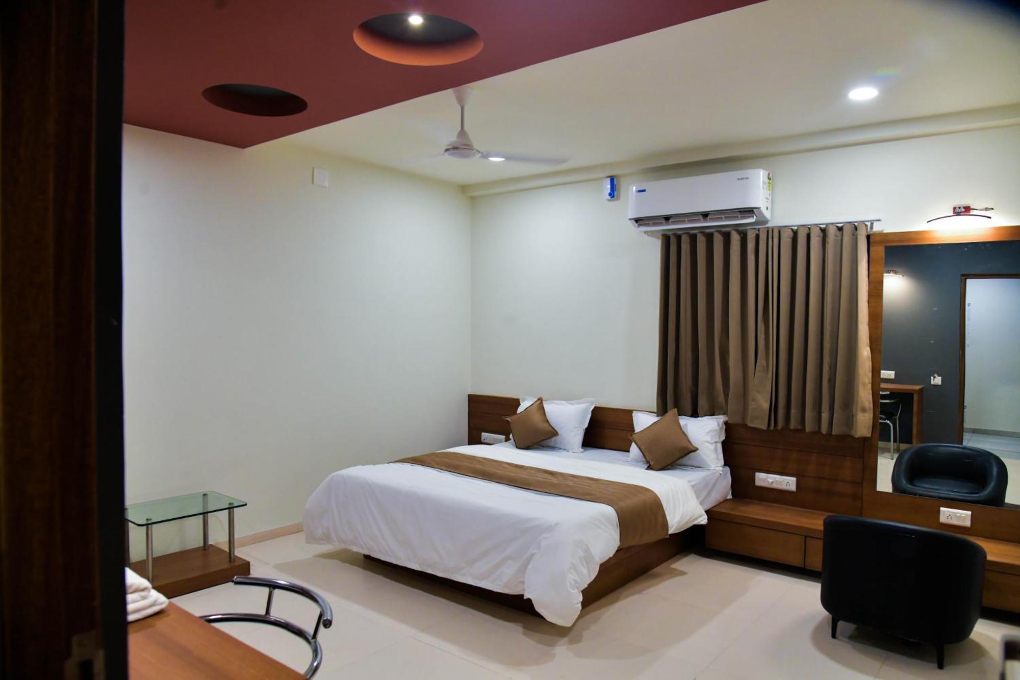 Hotel Ashooka Inn Gandhinagar Eksteriør bilde