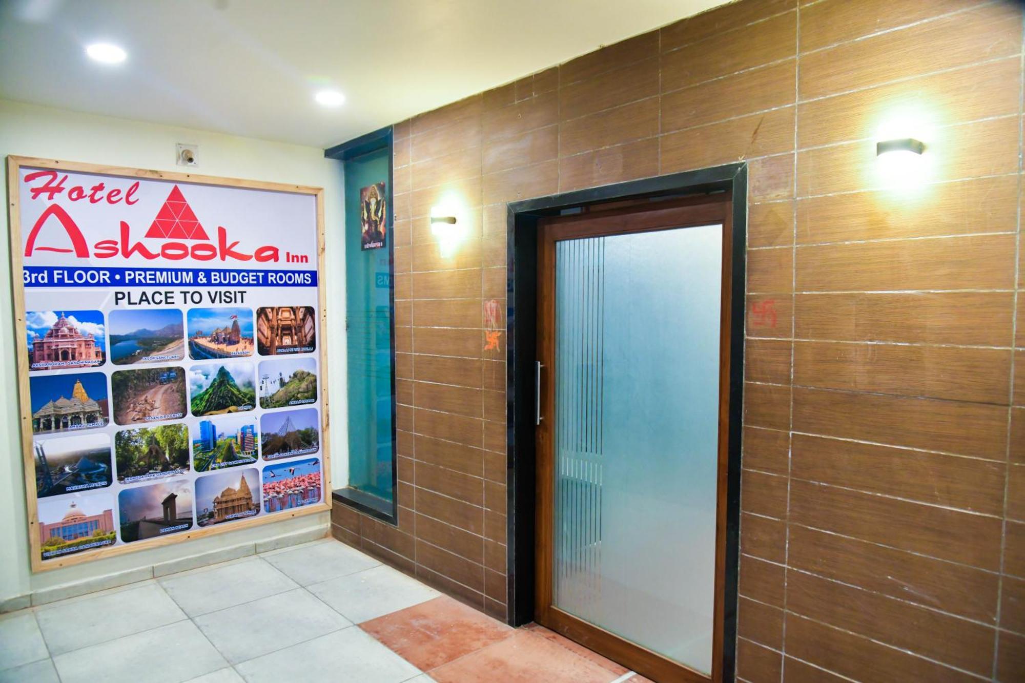 Hotel Ashooka Inn Gandhinagar Eksteriør bilde